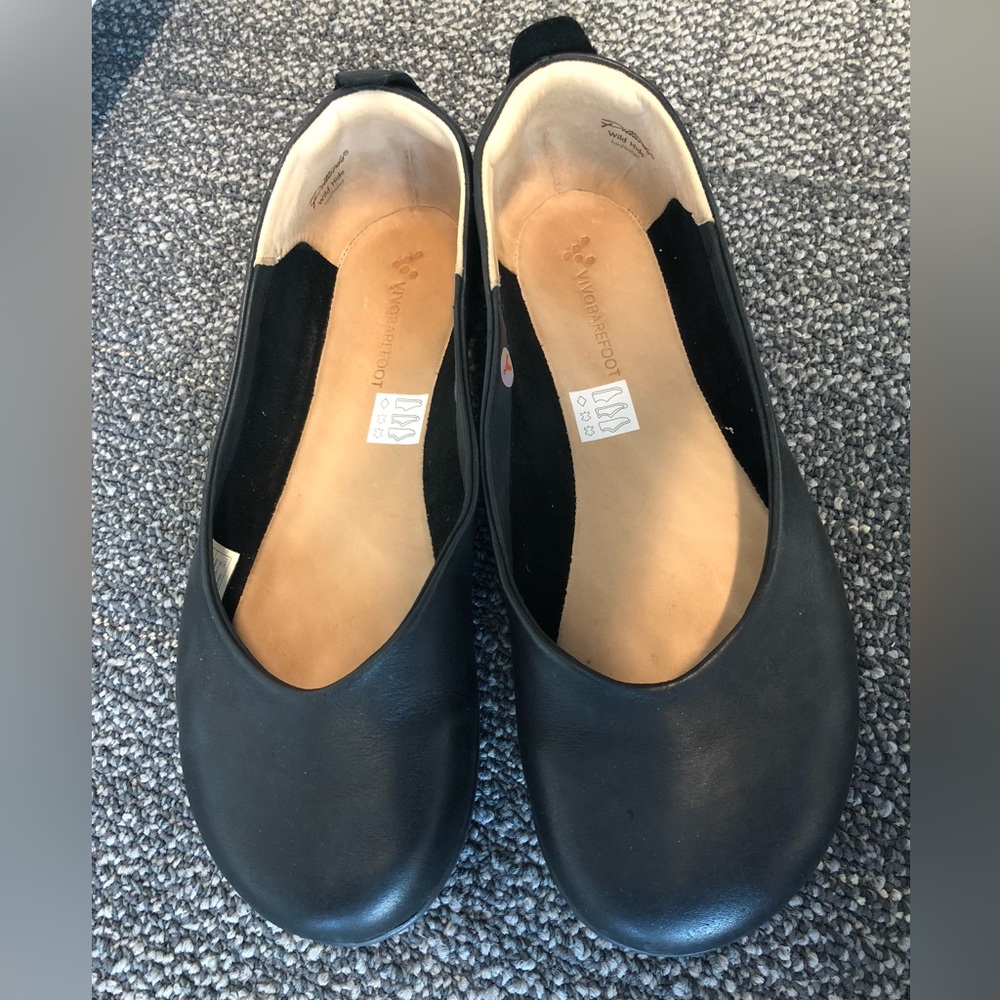 Vivobarefoot jing jing black flat. Size 40. Barefoot. Sustainable